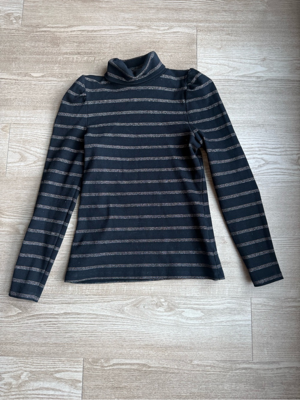 Veronica Beard stripped turtle neck sz S